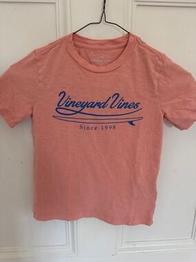 Vineyard Vines Kids Coral Tee with Blue Logo 6